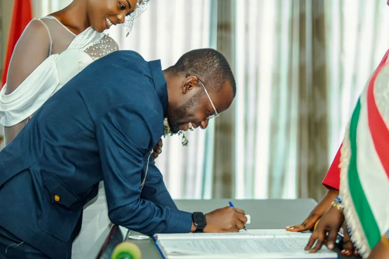 Ditch the Default Schedule: How to Build a Wedding Day Timeline That Actually Fits Your Celebration